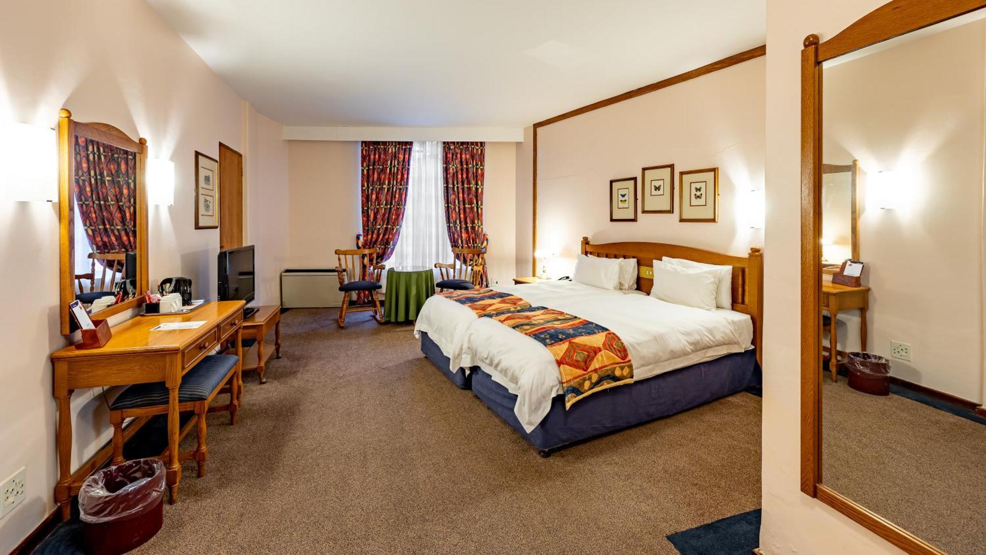 African Sky Hotels - Pine Lake Inn وايت ريفر المظهر الخارجي الصورة