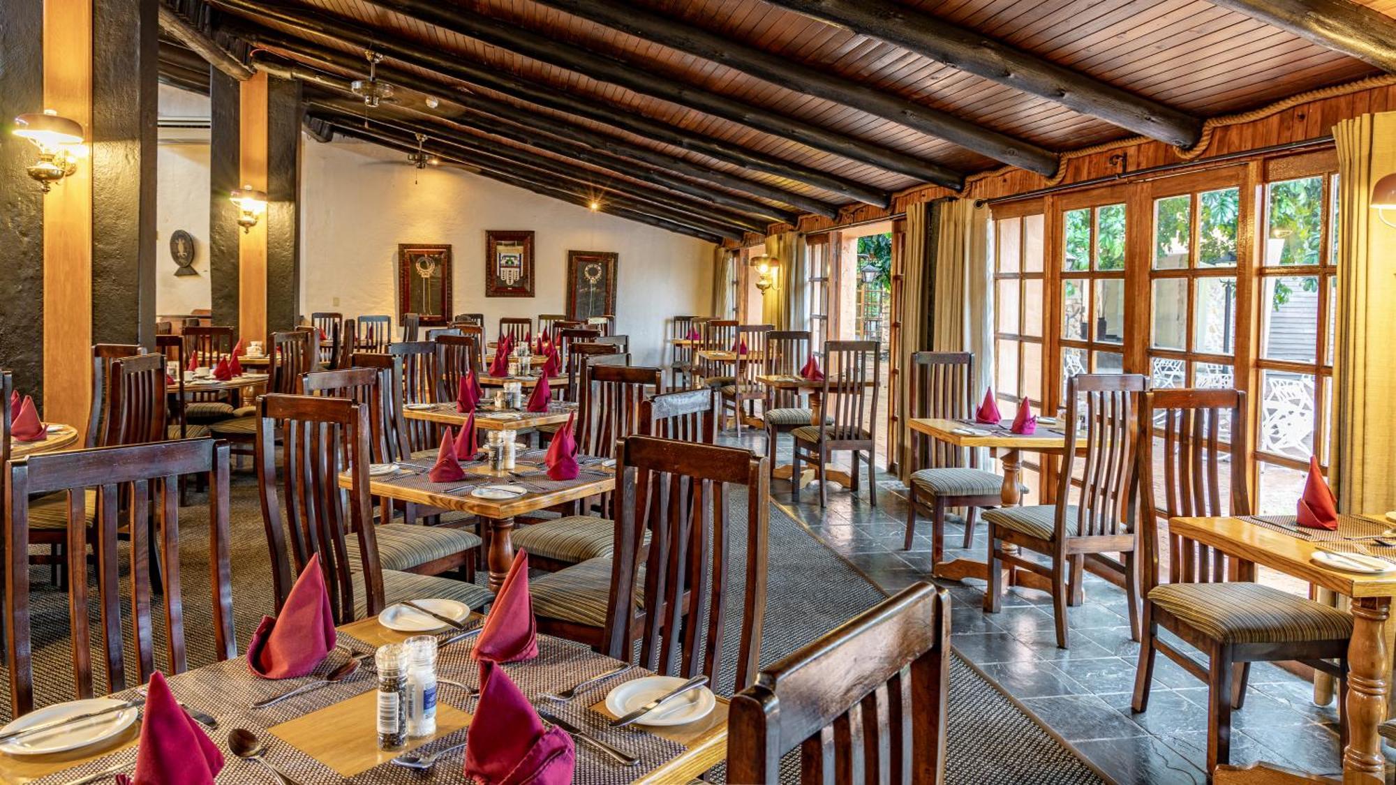 African Sky Hotels - Pine Lake Inn وايت ريفر المظهر الخارجي الصورة